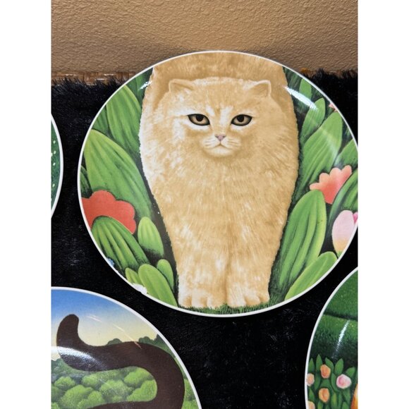 Department 56  Teaser And Tiger/Felica & Felina/  Decorative Plates Set of 4 - Picture 5 of 9
